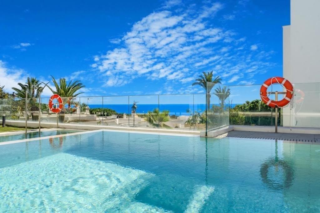 Luxury Penthouse With Ocean View *